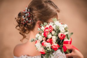 glamorous prom hairstyles